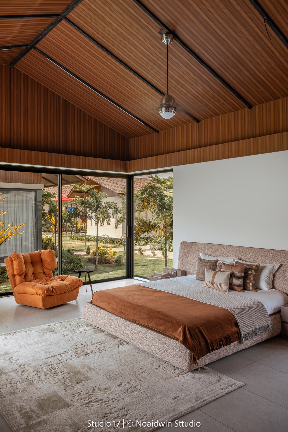 RAAZ'FARM bedroom